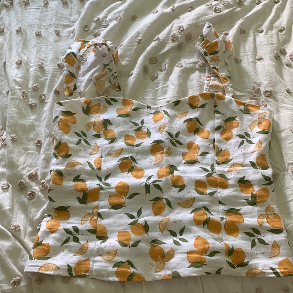 NWOT Reformation 100% Linen Lemon Top - Size 14